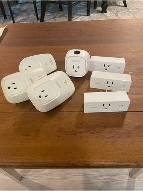 Belkin & Wemo White Smart Plug Outlet Bundle - Wi-Fi Enabled
